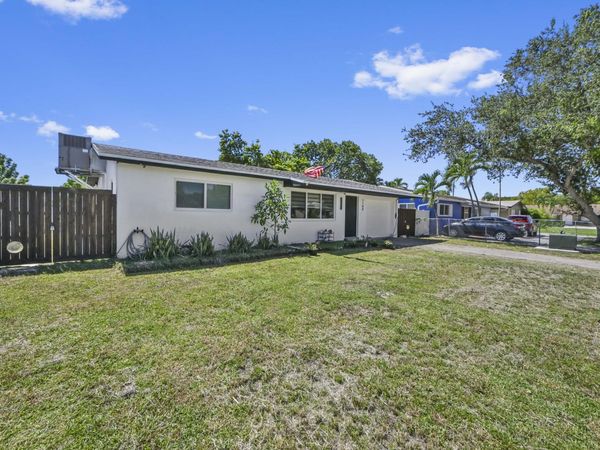 1100 N 57TH Terrace, Hollywood, FL 33021