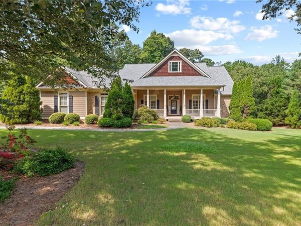 235 Chandler Walk , Loganville, GA 30052