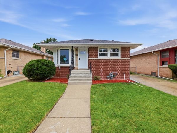 338 51st Avenue , Bellwood, IL 60104