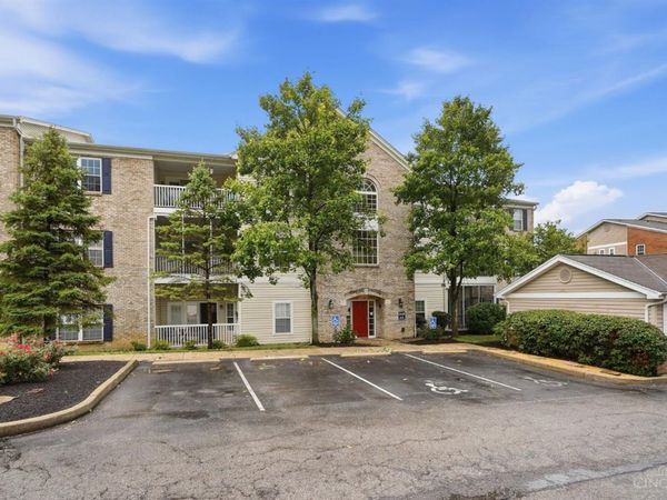 5449 Michelles Oak Court, Unit I, Green Twp, OH 45248