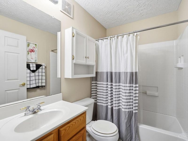 5449 Michelles Oak Court, Unit I, Green Township, OH 45248 Photo 17