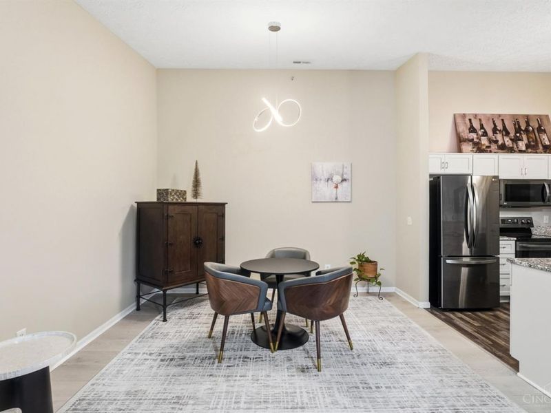 5449 Michelles Oak Court, Unit I, Green Township, OH 45248 Photo 7
