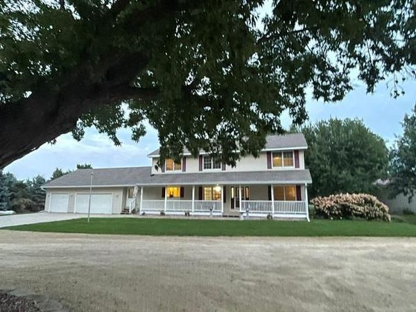 4614 215th Street E, Hampton, MN 55031