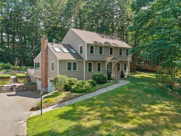 6 Phillips Rd, Sudbury, MA 01776