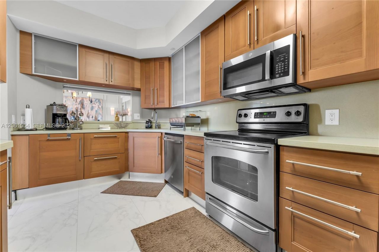 888 Brickell Key Dr , Unit 508, Miami, FL 33131 Photo