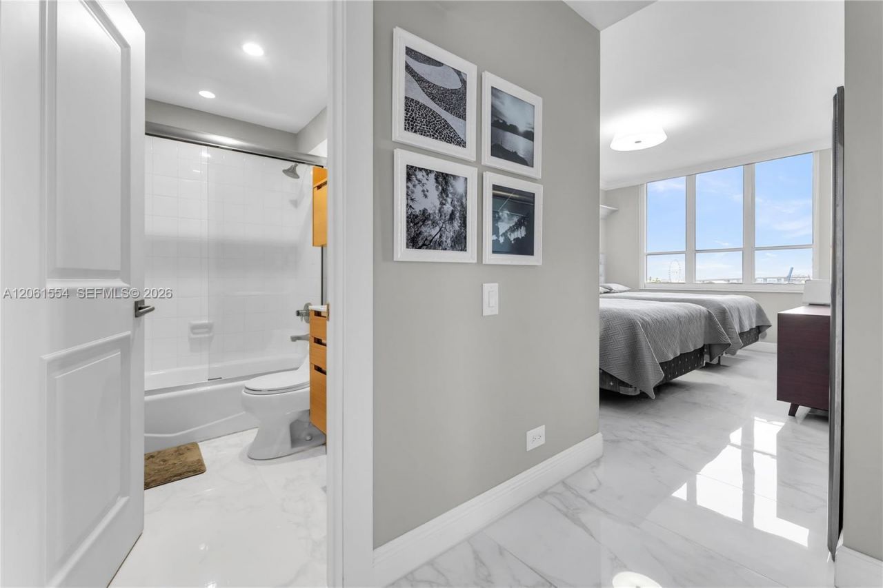 888 Brickell Key Dr , Unit 508, Miami, FL 33131 Photo