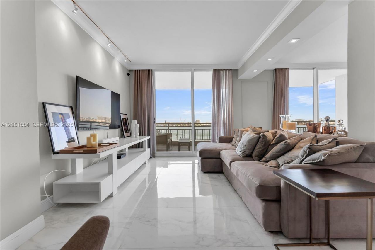 888 Brickell Key Dr , Unit 508, Miami, FL 33131 Photo