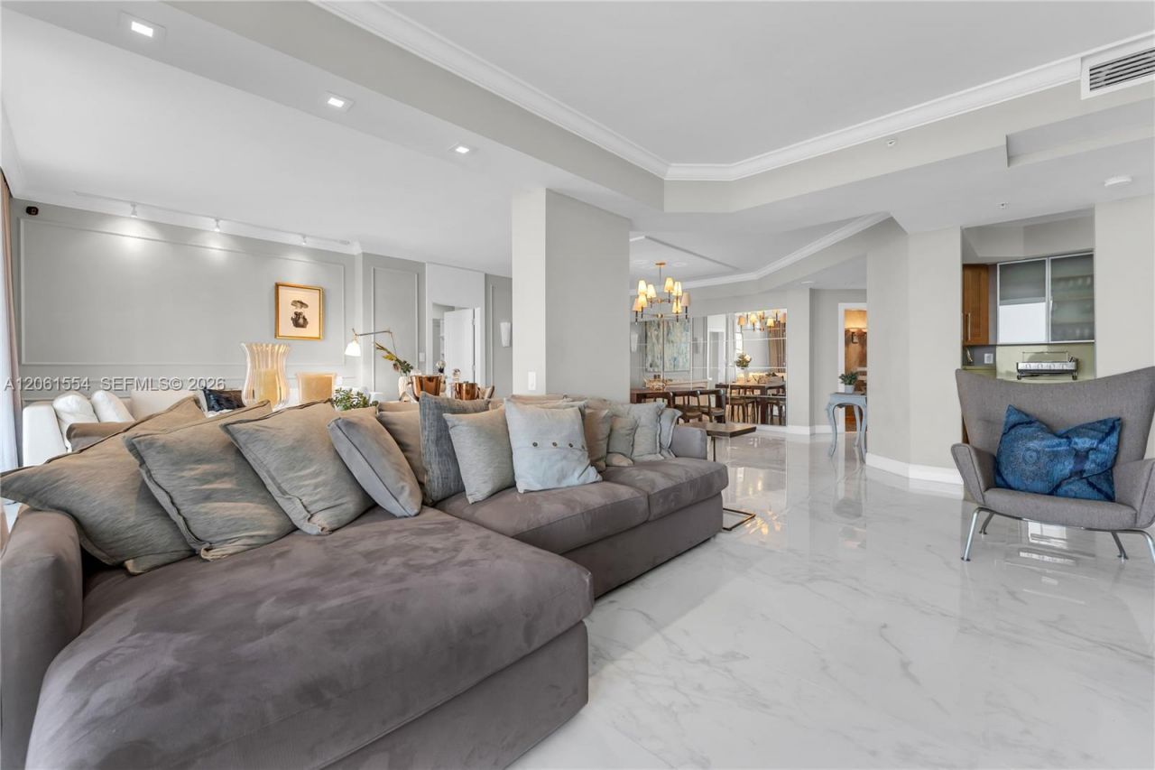 888 Brickell Key Dr , Unit 508, Miami, FL 33131 Photo