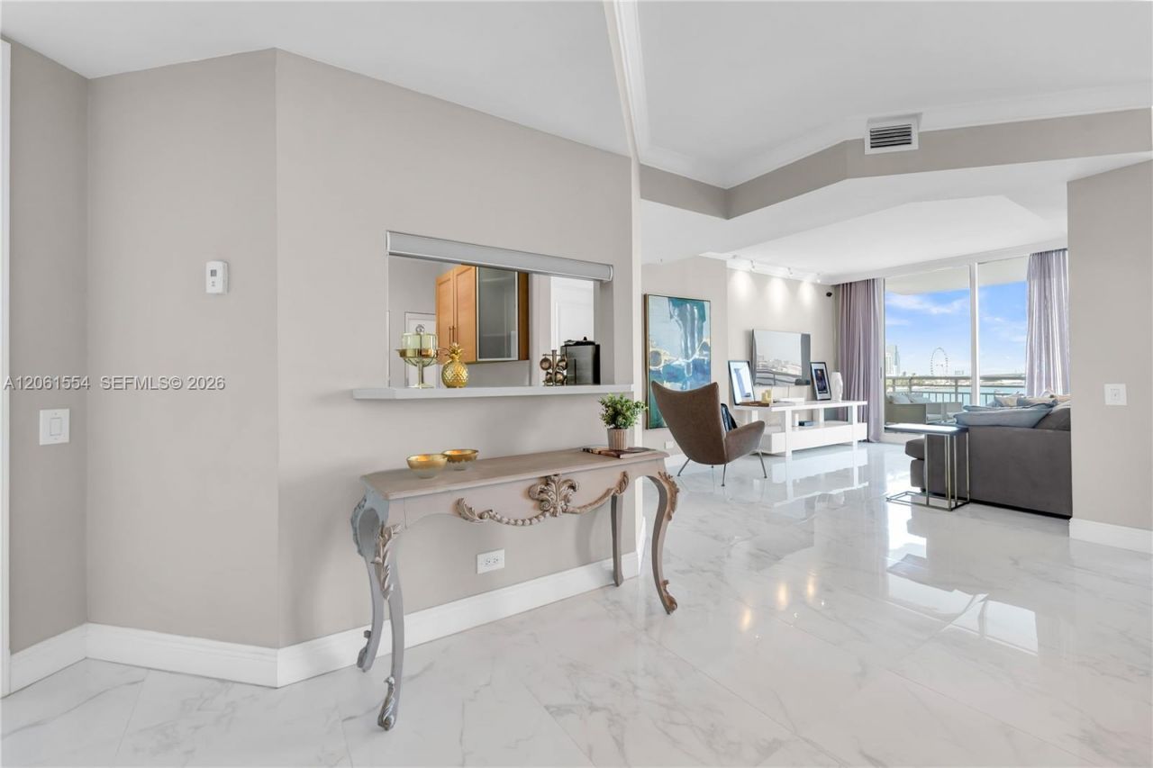 888 Brickell Key Dr , Unit 508, Miami, FL 33131 Photo