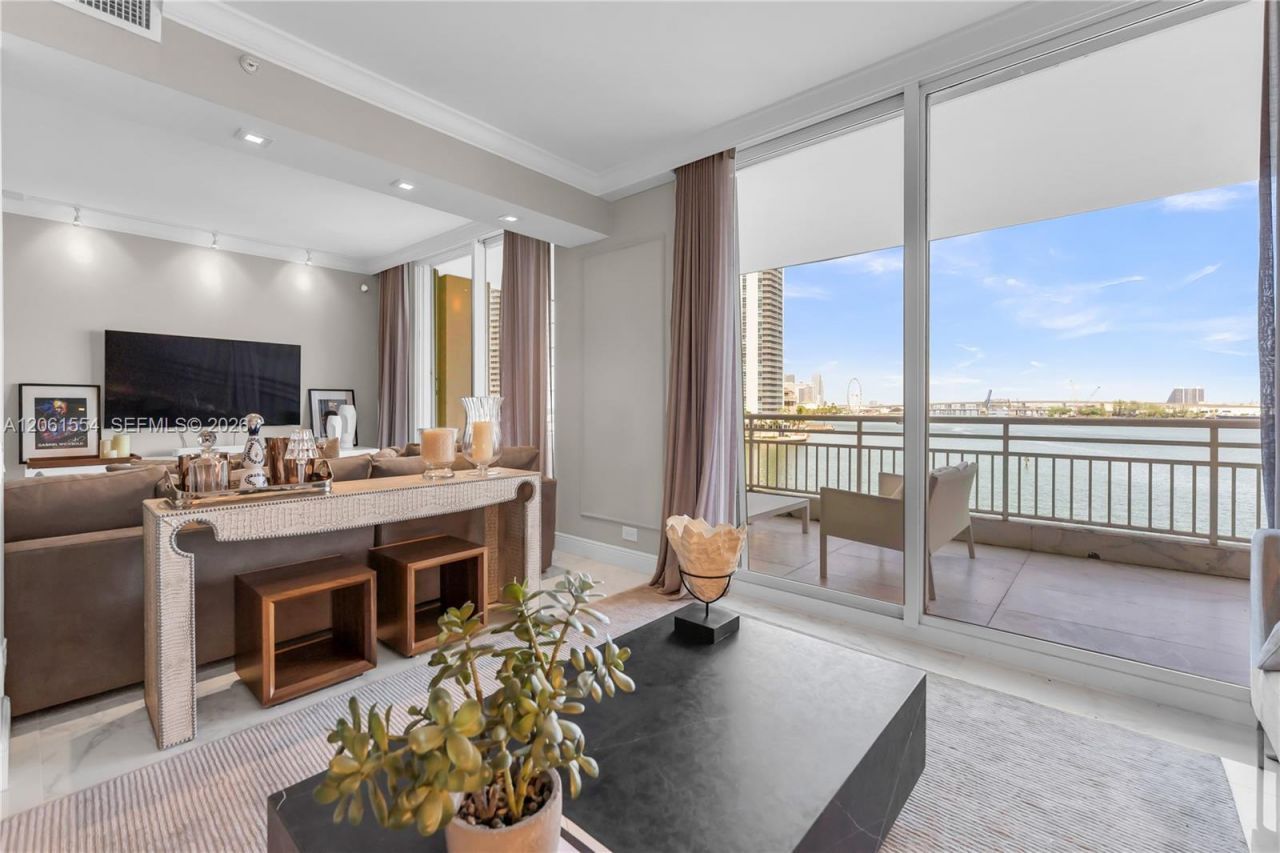 888 Brickell Key Dr , Unit 508, Miami, FL 33131 Photo
