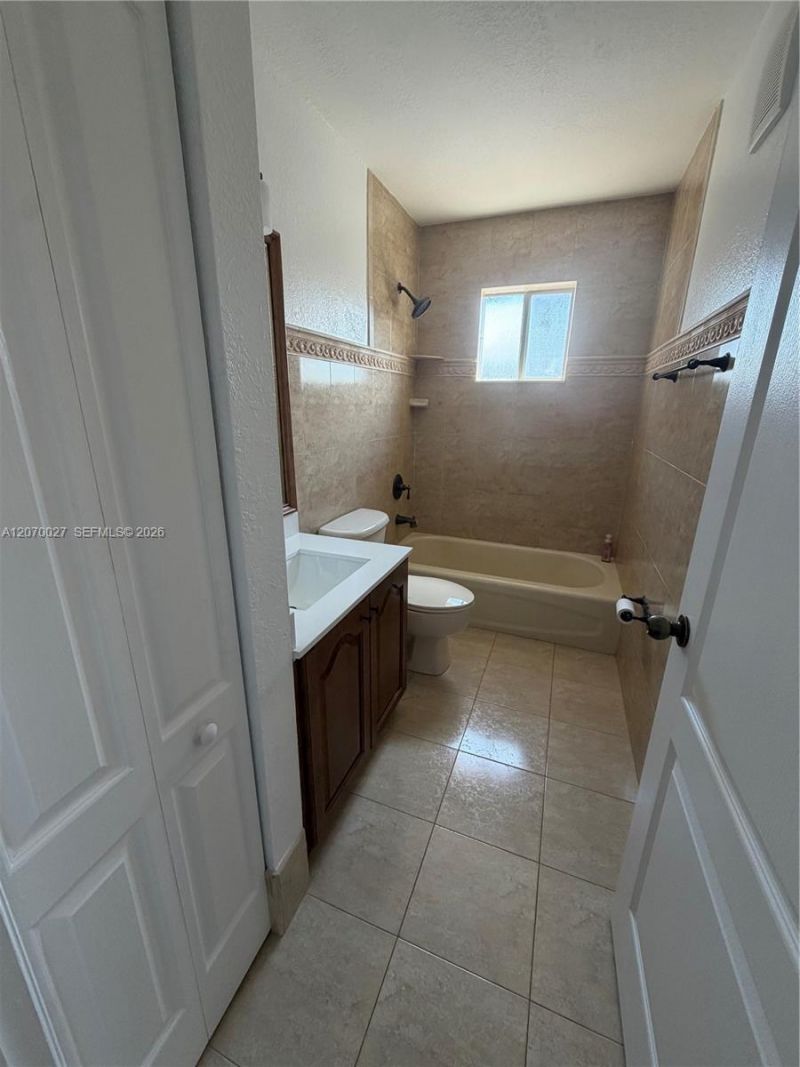 7776 W 36th Ave, Unit 6, Hialeah, FL 33018 Photo