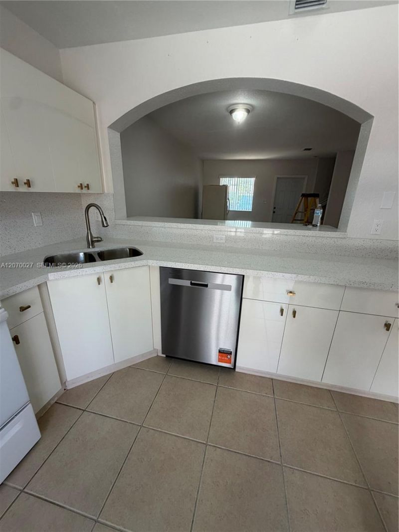 7776 W 36th Ave, Unit 6, Hialeah, FL 33018 Photo