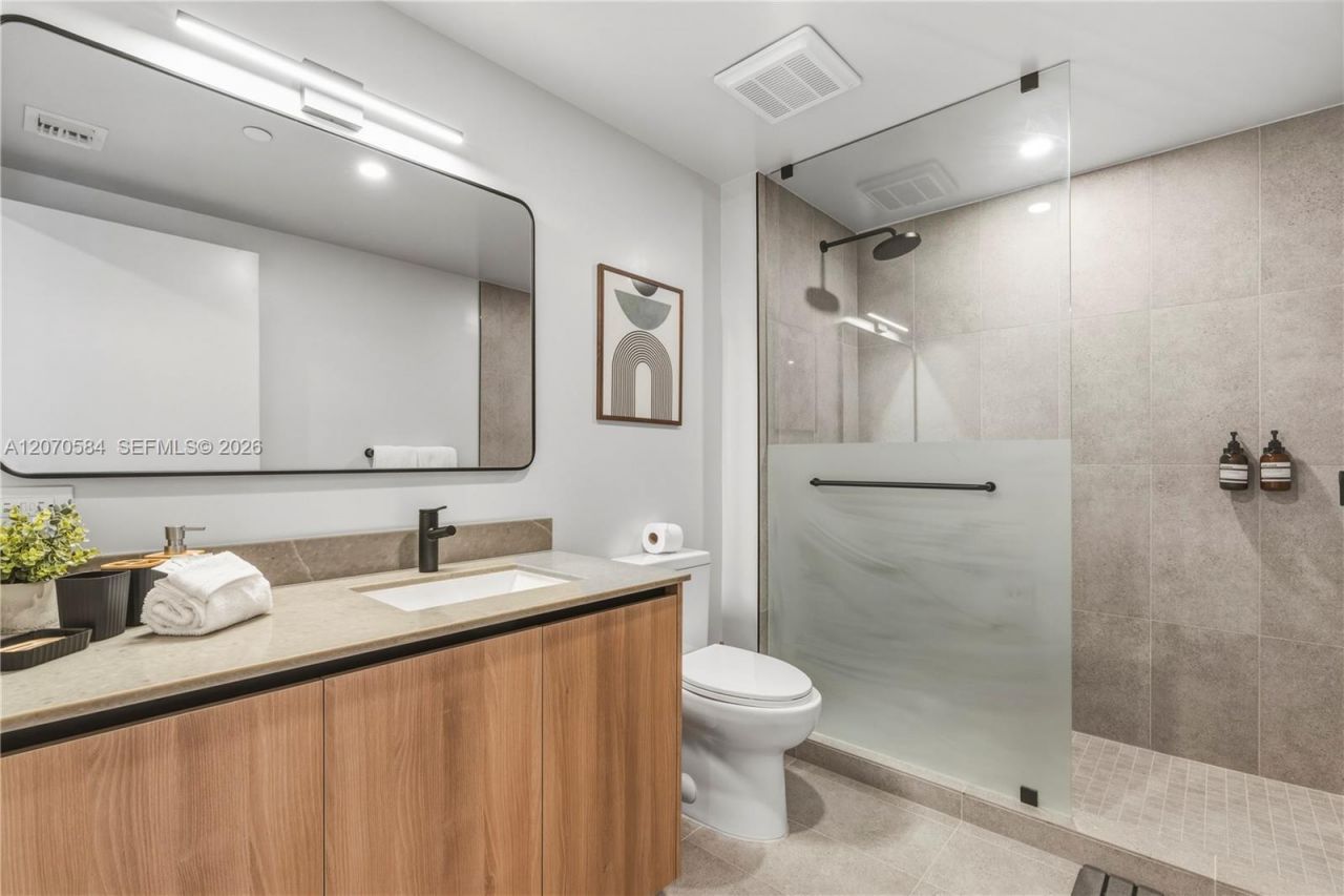 121 NE 5th St, Unit 3312, Miami, FL 33132 Photo