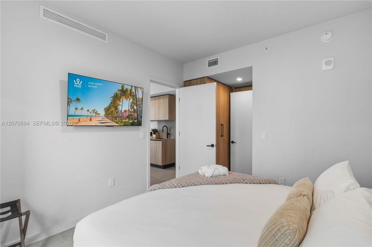 121 NE 5th St, Unit 3312, Miami, FL 33132 Photo