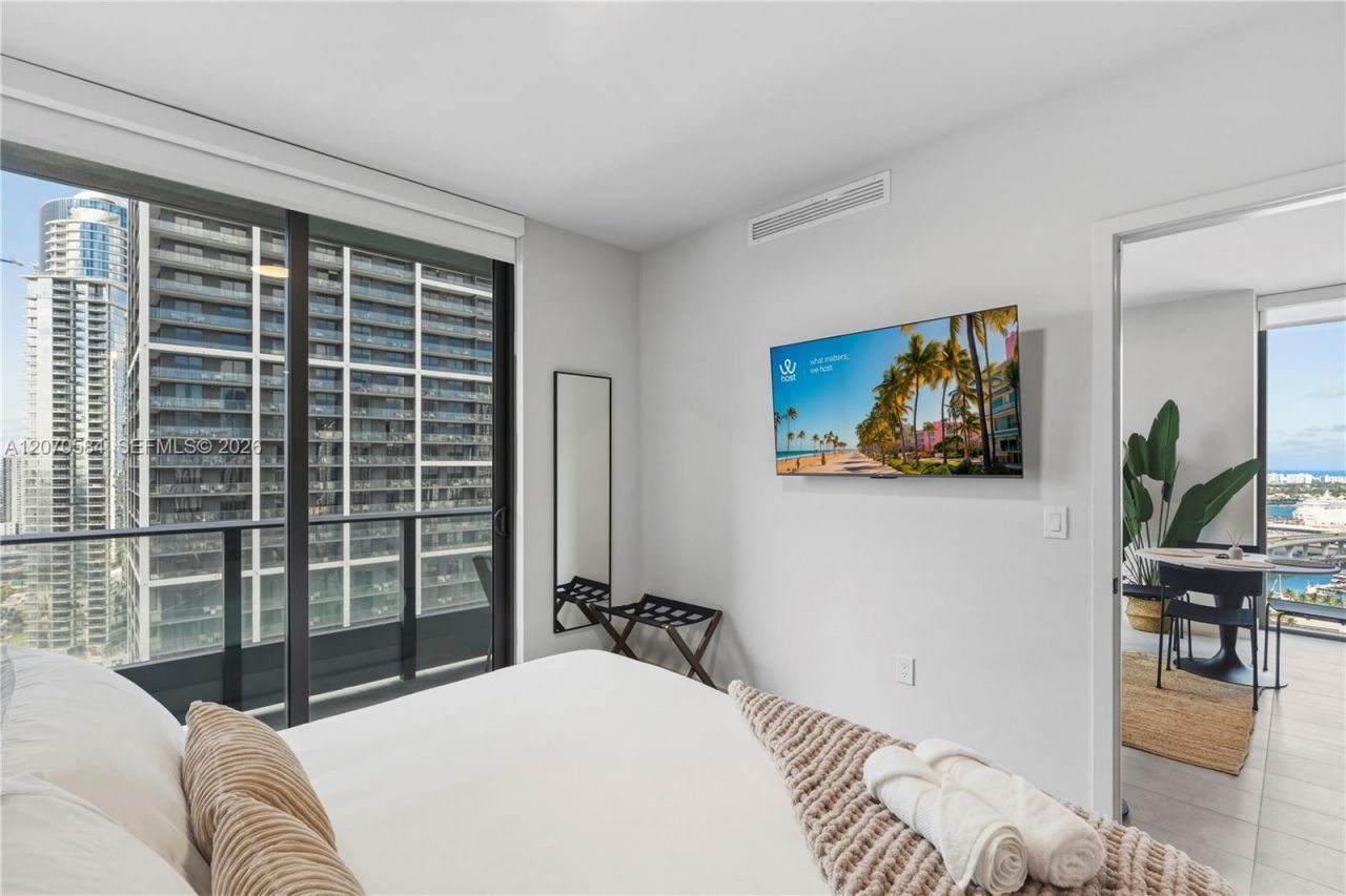 121 NE 5th St, Unit 3312, Miami, FL 33132 Photo