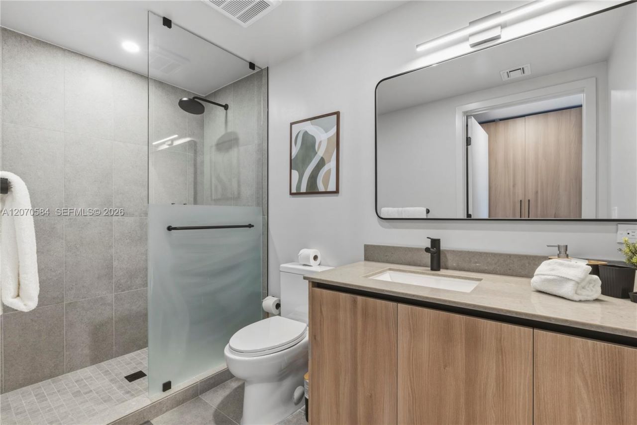 121 NE 5th St, Unit 3312, Miami, FL 33132 Photo