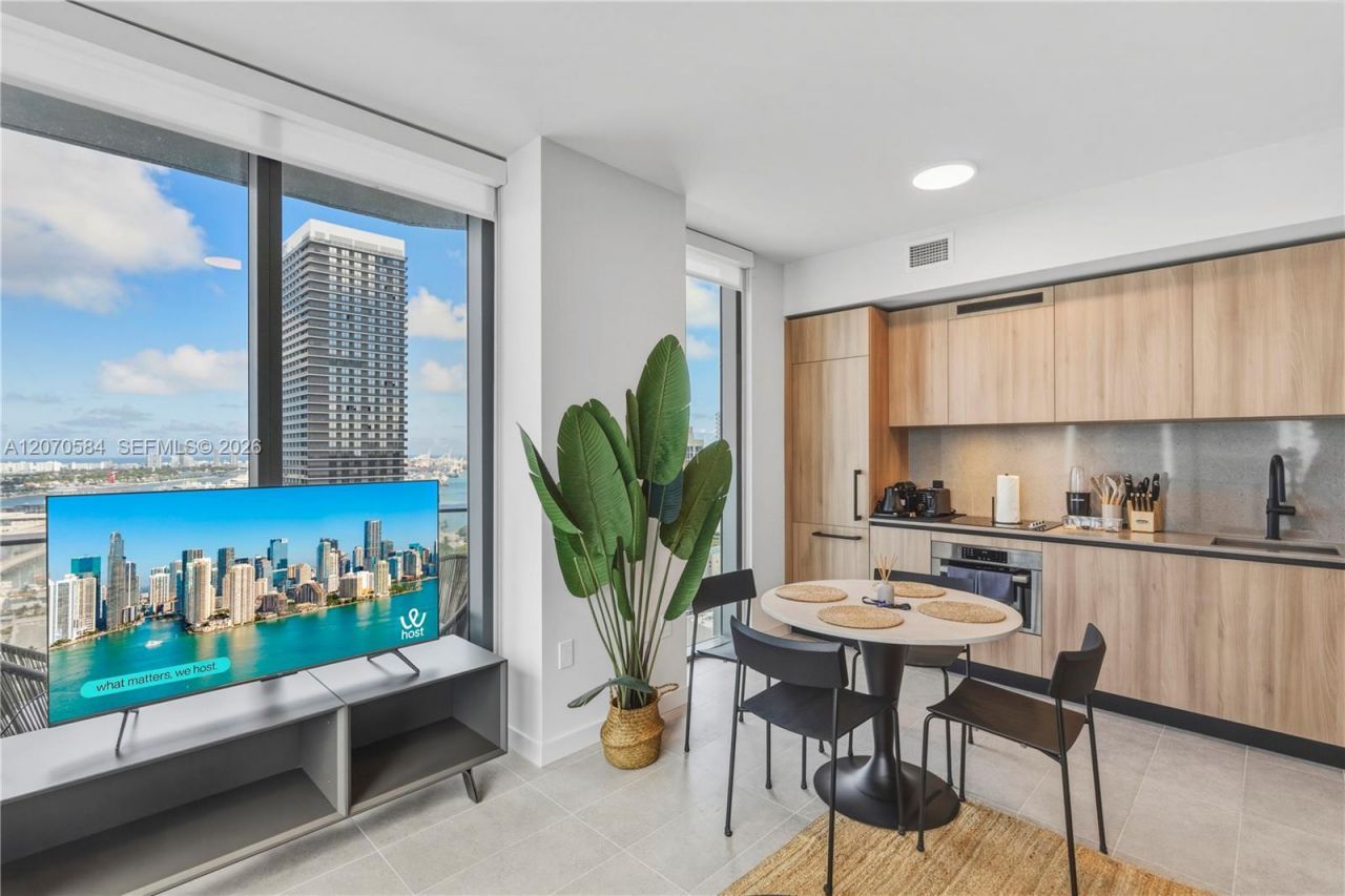 121 NE 5th St, Unit 3312, Miami, FL 33132 Photo