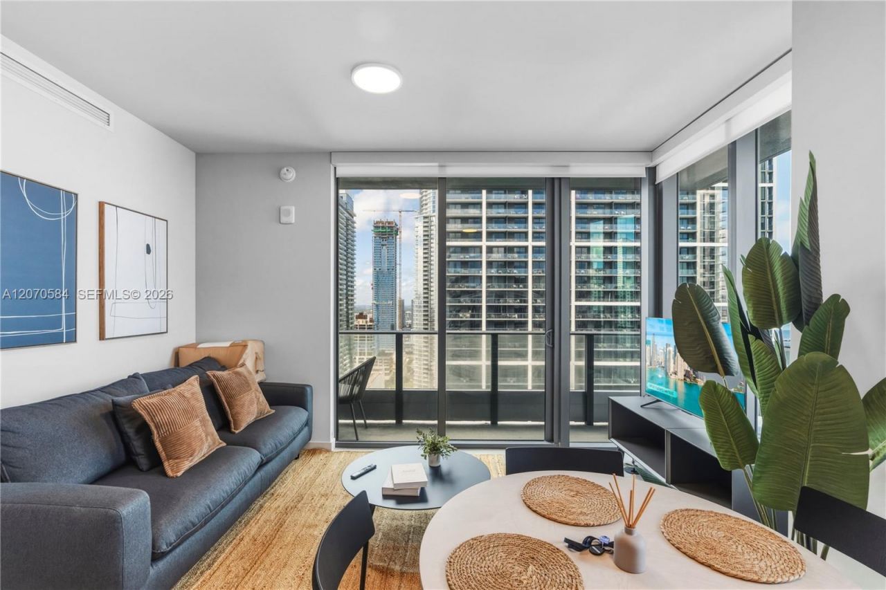 121 NE 5th St, Unit 3312, Miami, FL 33132 Photo