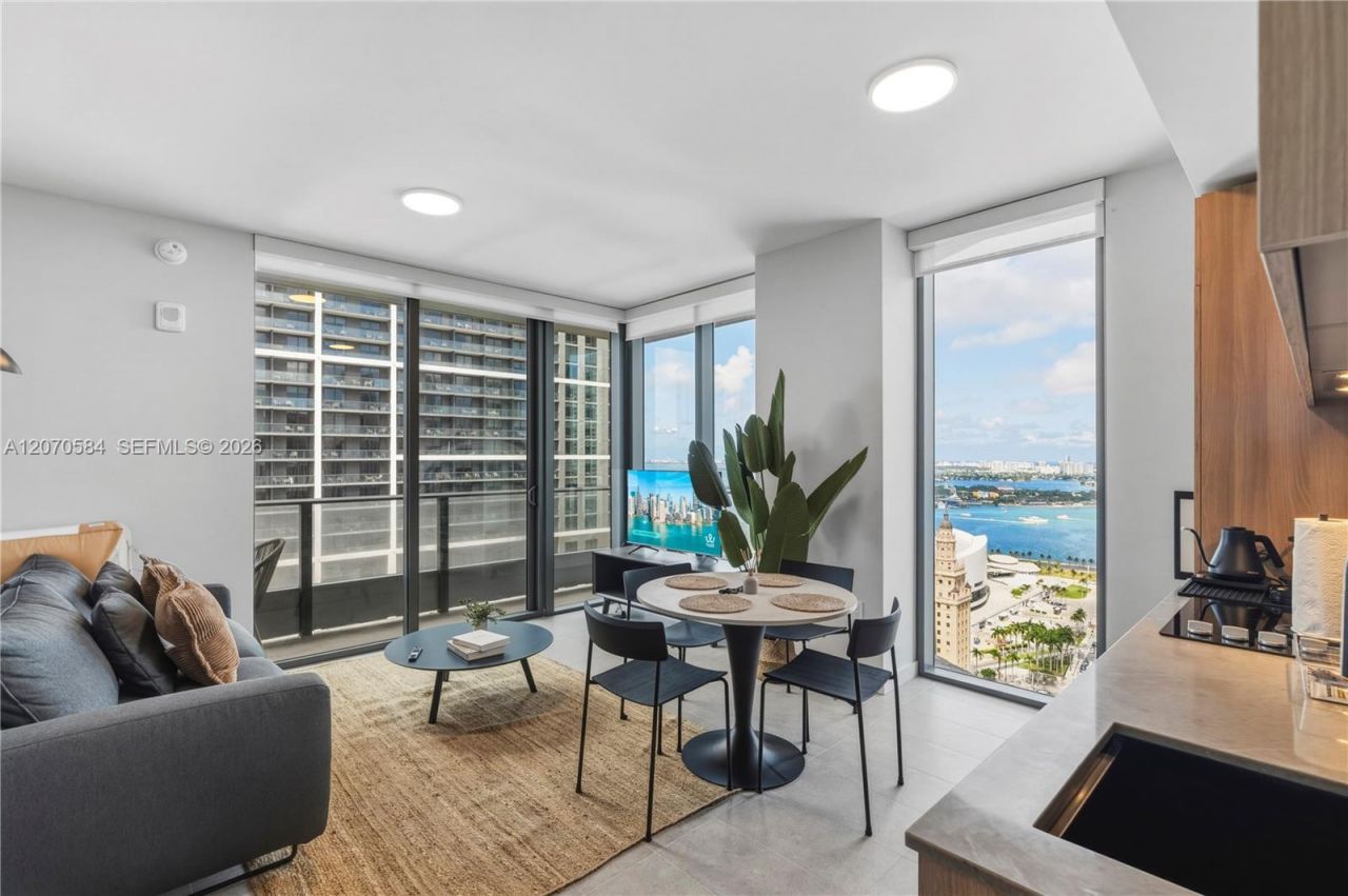 121 NE 5th St, Unit 3312, Miami, FL 33132 Photo