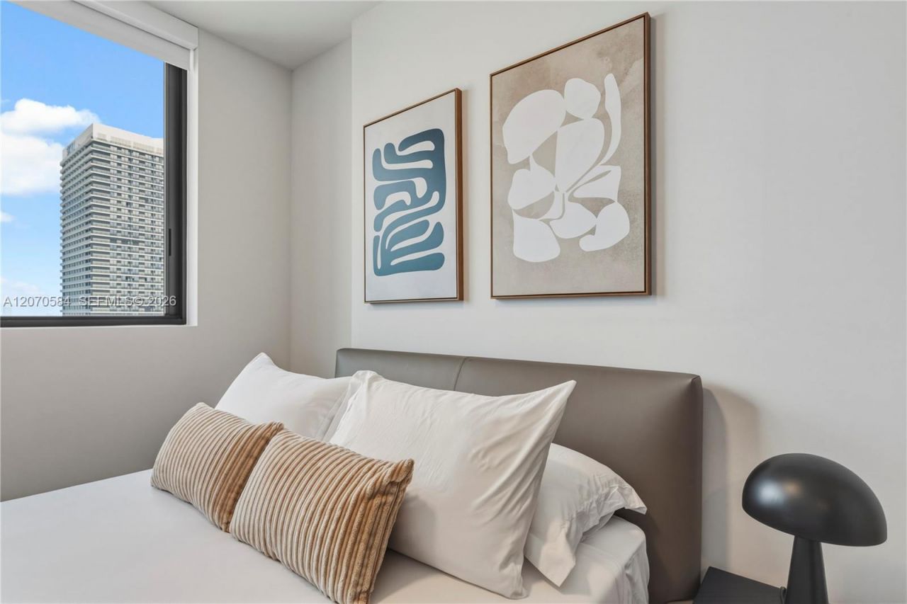 121 NE 5th St, Unit 3312, Miami, FL 33132 Photo