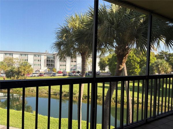 10865 SW 112th Ave , Unit 313, Miami, FL 33176