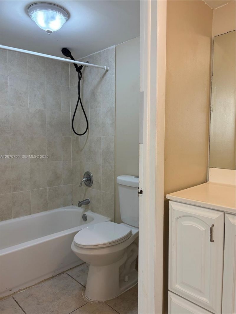 10865 SW 112th Ave , Unit 313, Miami, FL 33176 Photo