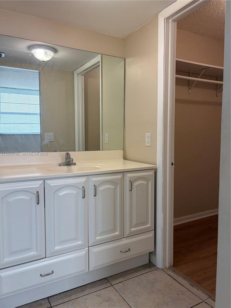 10865 SW 112th Ave , Unit 313, Miami, FL 33176 Photo