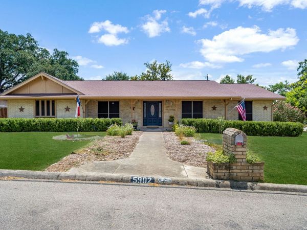5902 Northgap St, Windcrest, TX 78239