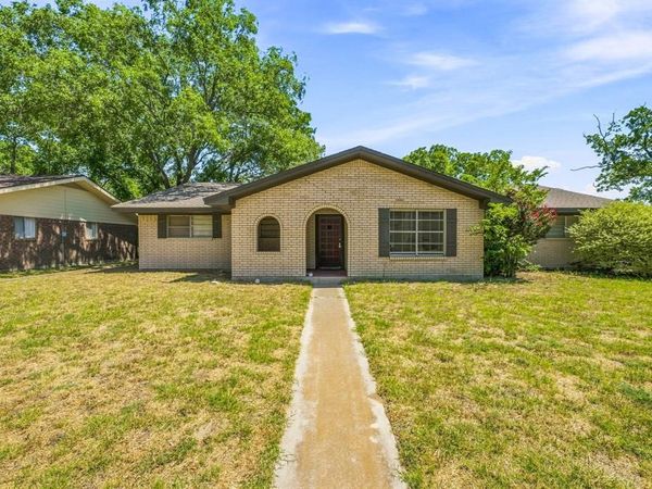 905 Meadowlark Lane, Stephenville, TX 76401