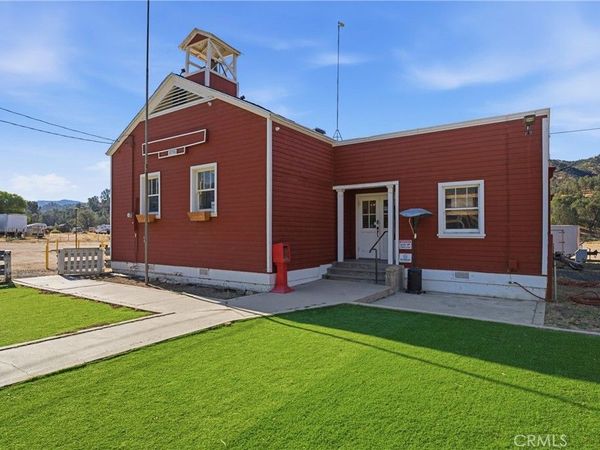 15782 Caliente Creek, Caliente, CA 93518