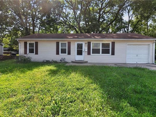 10324 Oakland Avenue, Kansas City, MO 64134