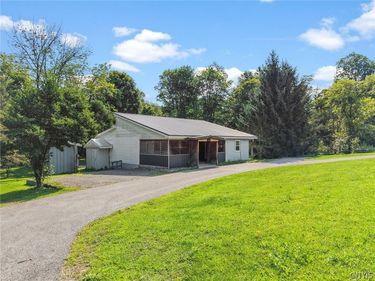 6032 Creek Road, Oneida, NY 13421