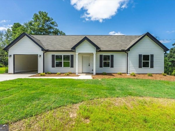 400 Woodhaven Road, Centerville, GA 31028