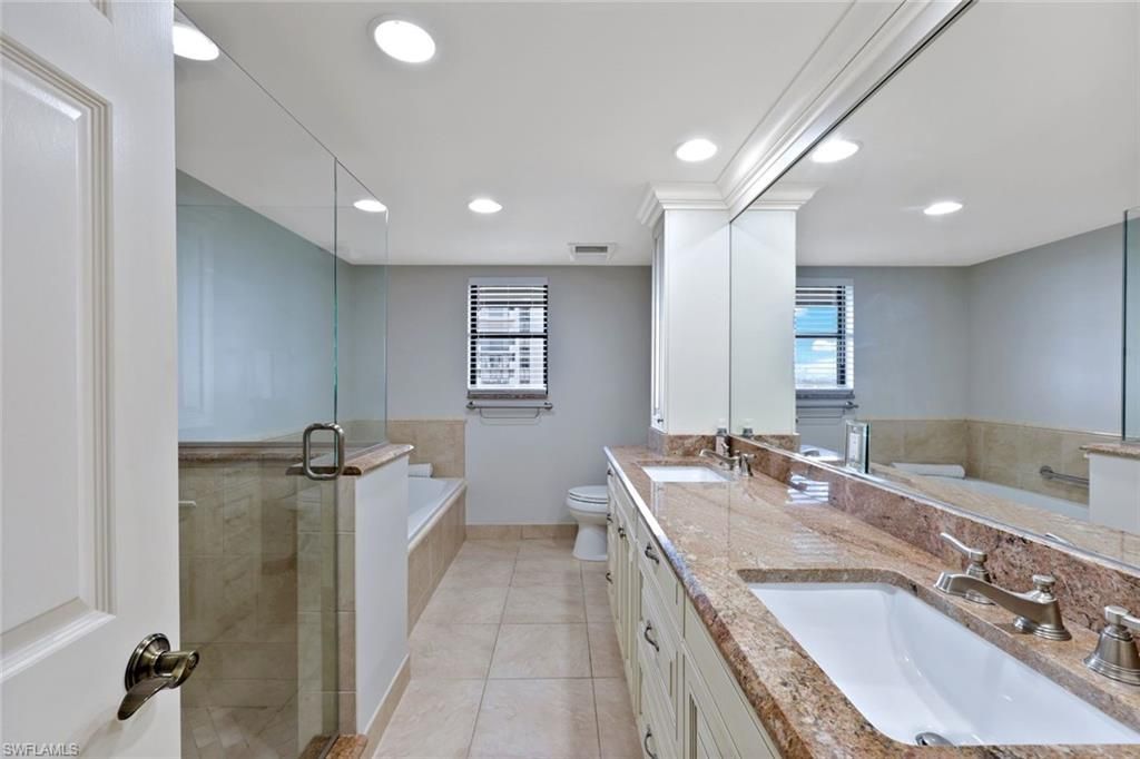 6075 Pelican Bay Blvd, Unit 1101, Naples, FL 34108 Photo