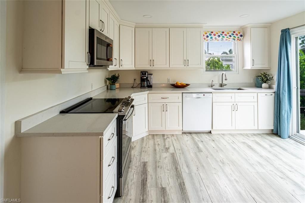 517 Coconut Ave , Other, FL 34140 Photo