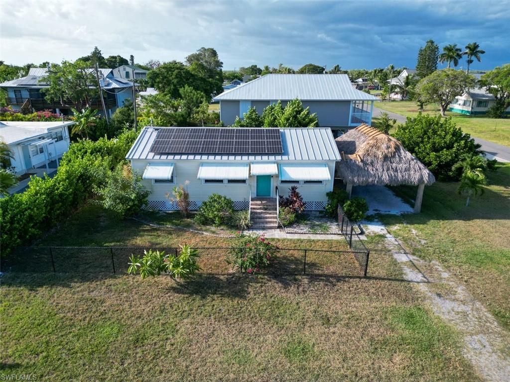 517 Coconut Ave , Other, FL 34140 Photo