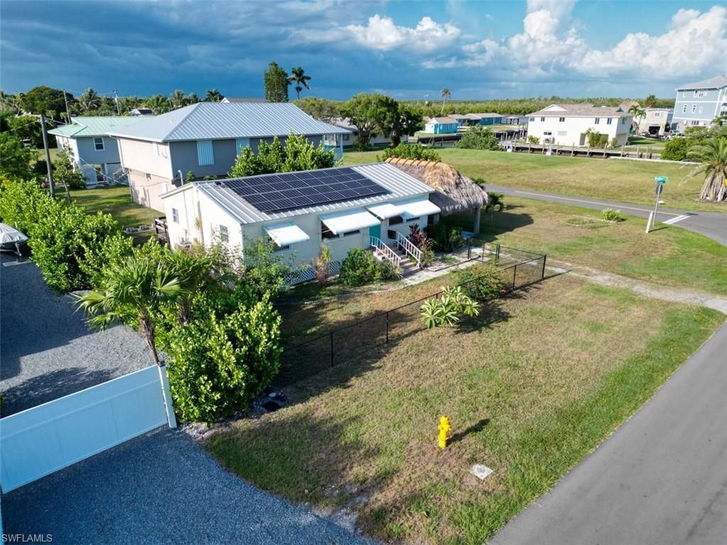 517 Coconut Ave , Other, FL 34140 Photo