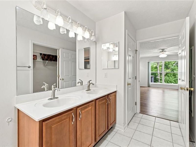 320 Gatehouse Court, Monroe, OH 45050 Photo 19