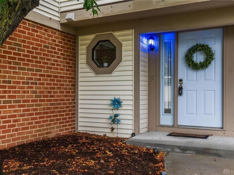 8475 Woodgrove Drive, Washington Township, OH 45458 Photo 2