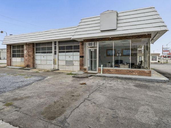 520 Broad Street, Elizabethton, TN 37643