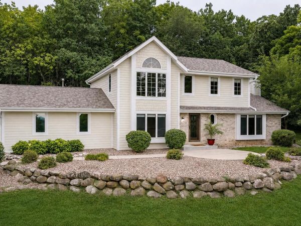S26W31396 Cregennan Bae, Wales, WI 53183