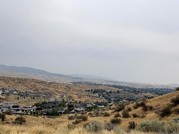5059 N Becker Ridge Ln, Boise, ID 83702