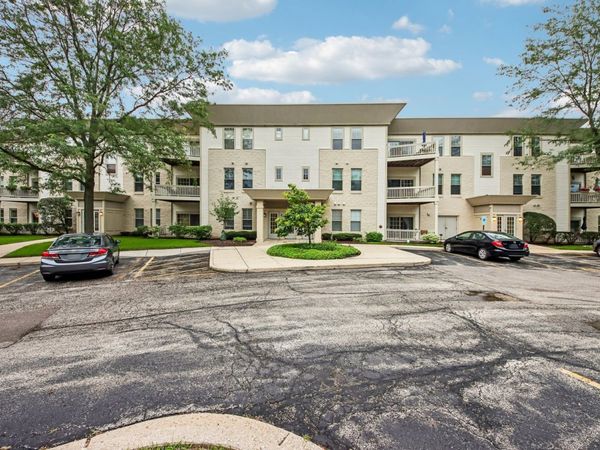 34435 N Old Walnut Circle , Unit 306, Gurnee, IL 60031