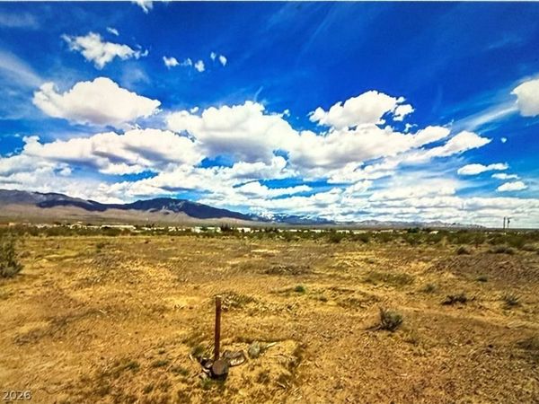5660 N Aurora Avenue , Pahrump, NV 89060