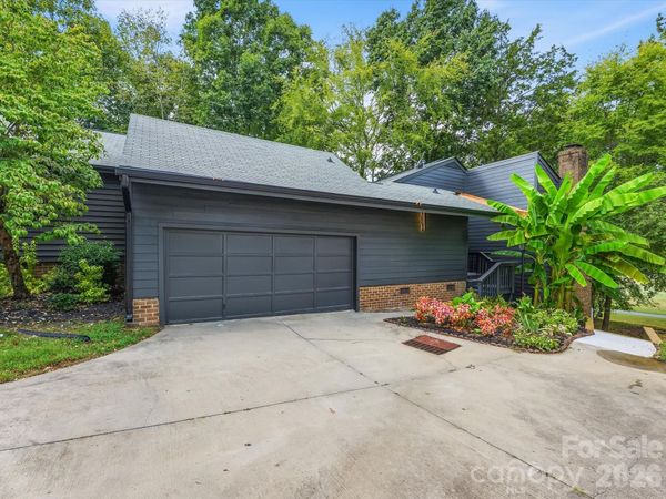 8923 St Croix Lane, Charlotte, NC 28277