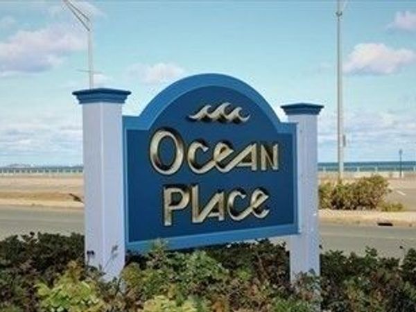 121 Nantasket Ave, Unit 208, Hull, MA 02045