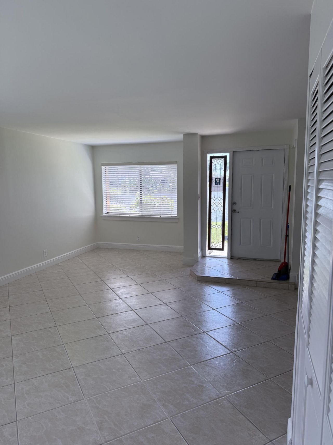 261 Wimbledon Lake Drive, Plantation, FL 33324 Photo
