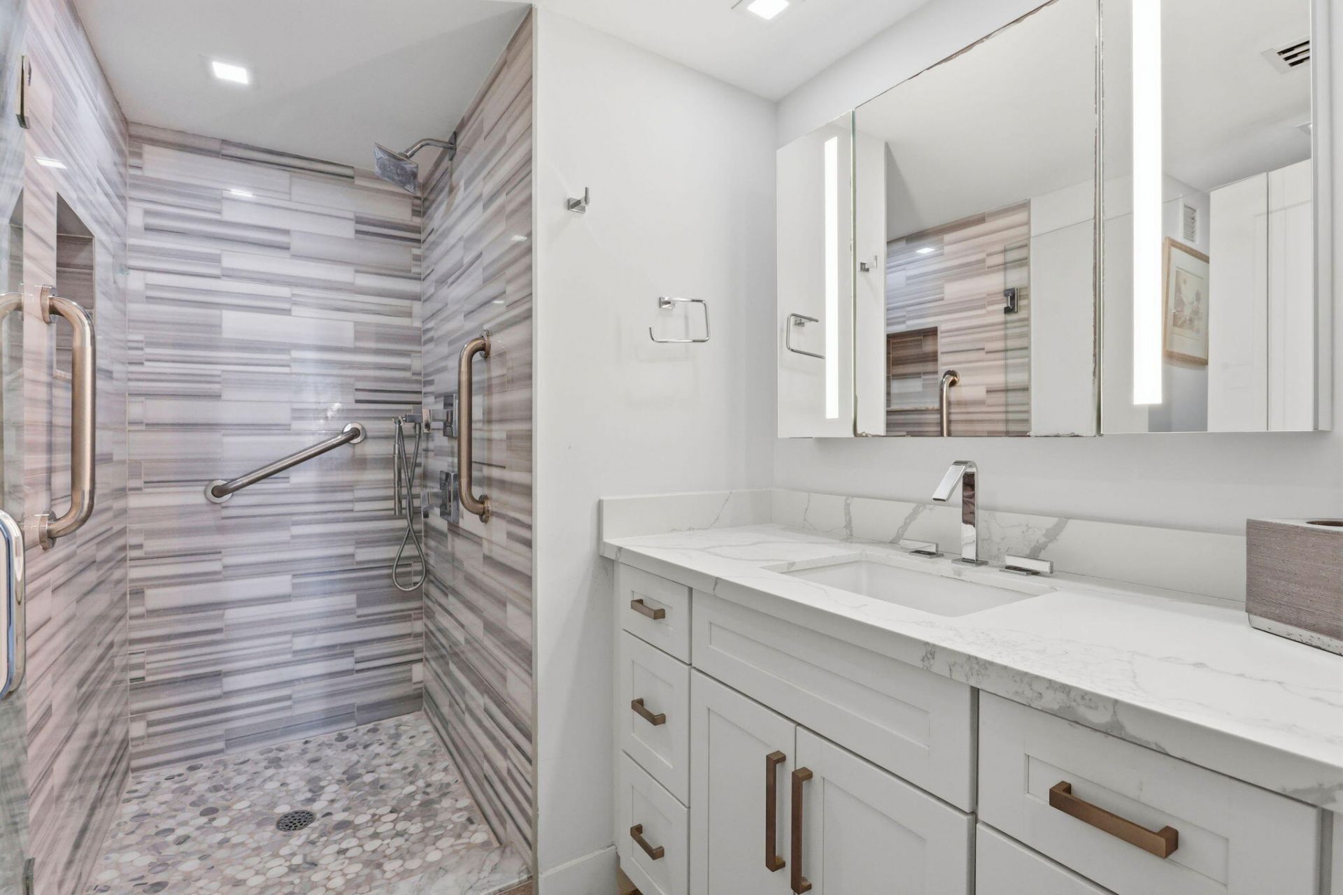 3475 S Ocean Boulevard, Unit 2020, Palm Beach, FL 33480 Photo