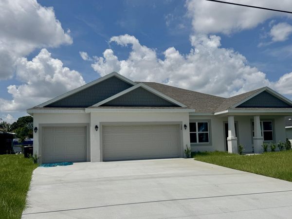 798 SE Seahouse Drive, Port St. Lucie, FL 34983
