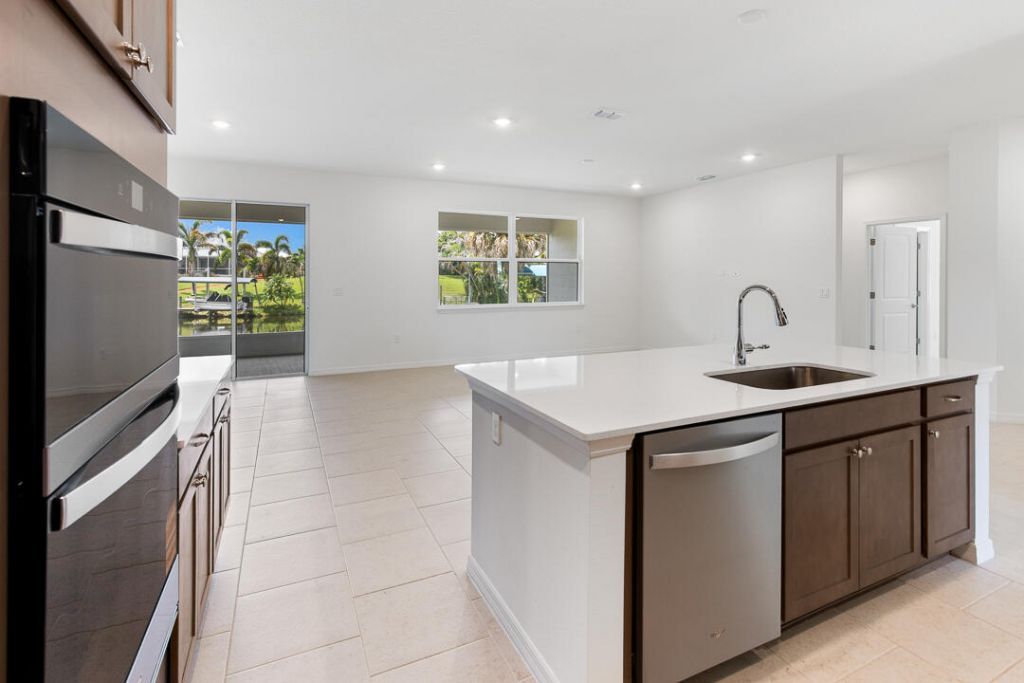 798 SE Seahouse Drive, Port Saint Lucie, FL 34983 Photo
